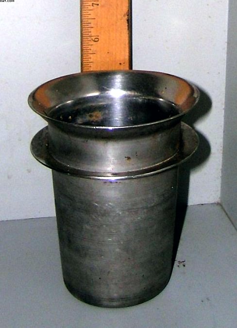 STAINLESS STEEL BEAKERS, Seamless construction,